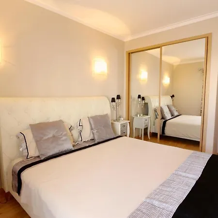 Apartamento Protea 214-cleverdetails, Located In Heart Of Sleeps 2 Adults, 1child
