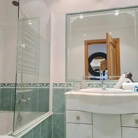 Protea 214-cleverdetails, Located In Heart Of Sleeps 2 Adults, 1child Apartment *