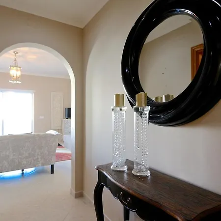 Protea 214-cleverdetails, Located In Heart Of Sleeps 2 Adults, 1child Apartment *