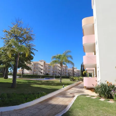 Protea 214-cleverdetails, Located In Heart Of Sleeps 2 Adults, 1child Apartment Vilamoura